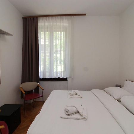 Se-Na Apartment Pula Bagian luar foto