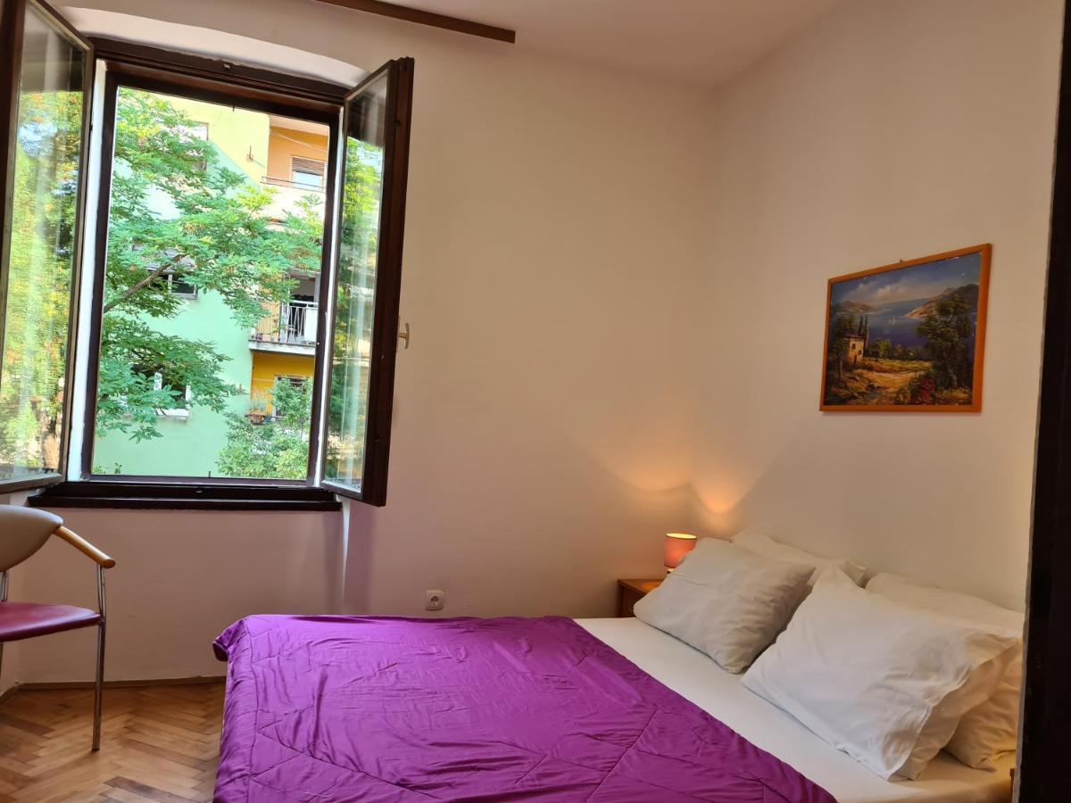 Se-Na Apartment Pula Bagian luar foto