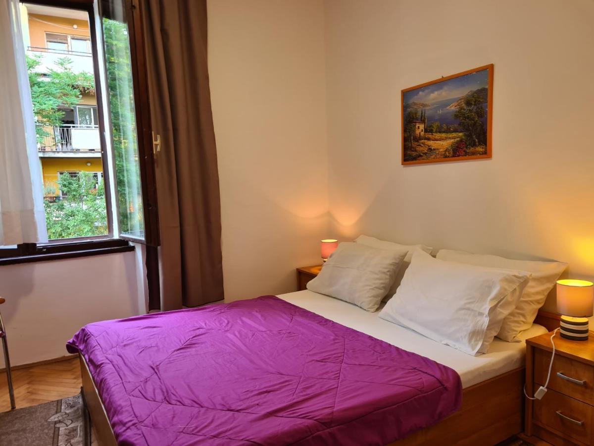 Se-Na Apartment Pula Bagian luar foto