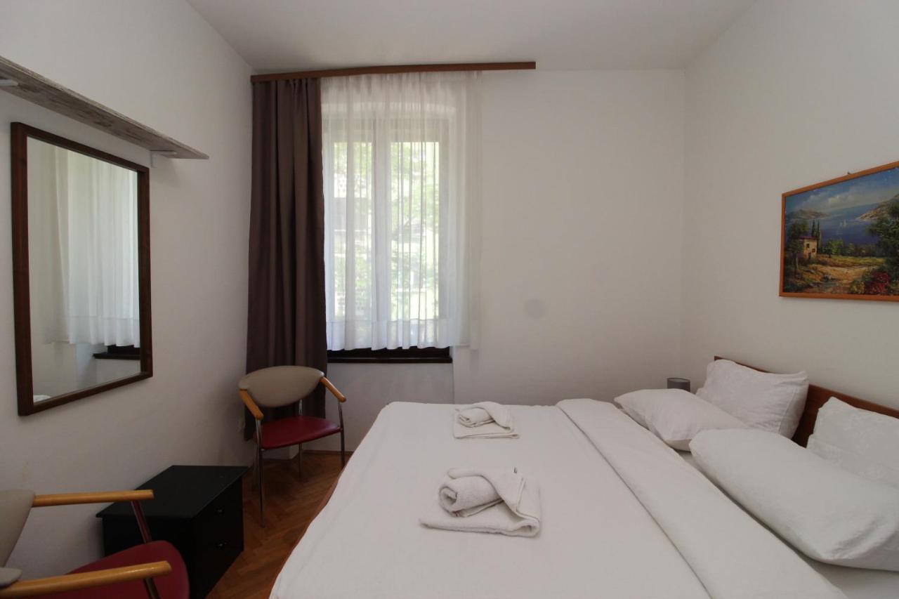 Se-Na Apartment Pula Bagian luar foto