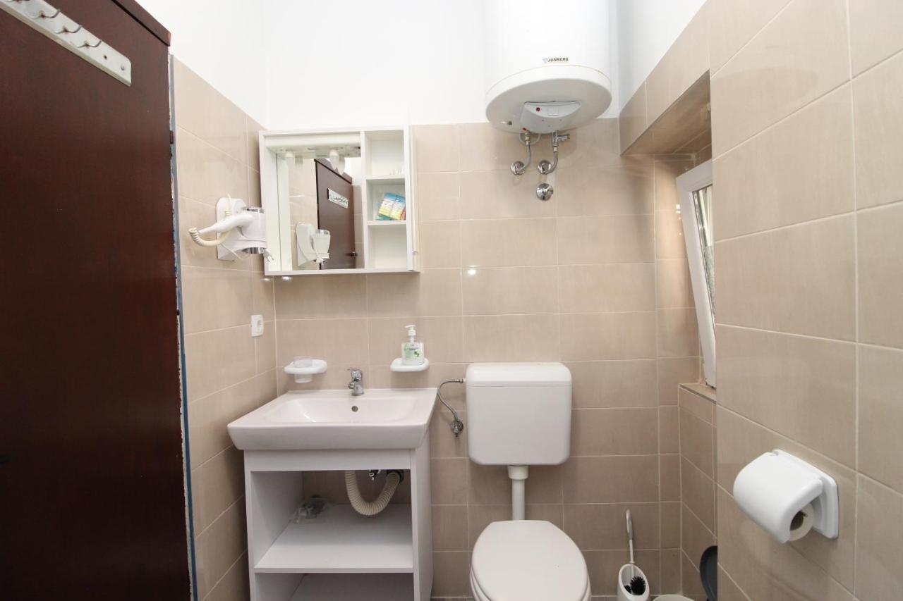 Se-Na Apartment Pula Bagian luar foto